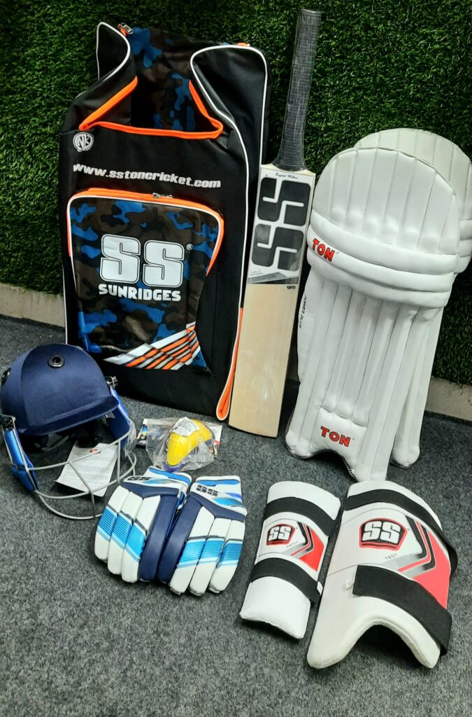 ENGLISH WILLOW CRICKET KIT Sportscrick
